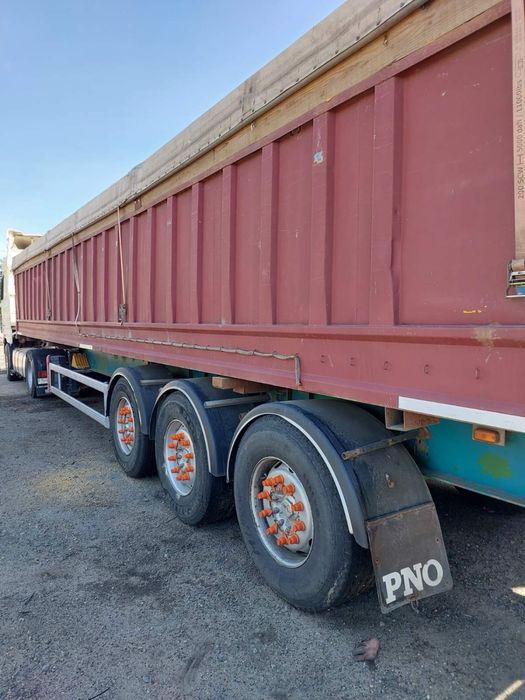 Продається тягач DAF