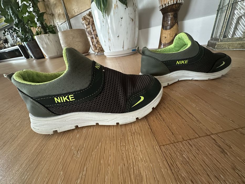 Buty adidasy wsuwane rozm 30