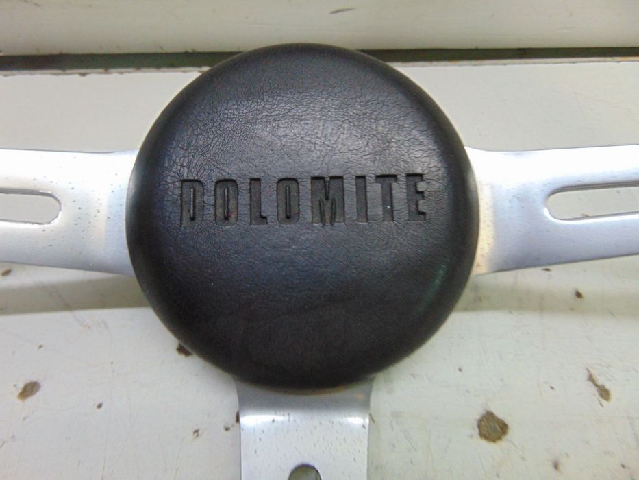 Triumph Dolomite volante