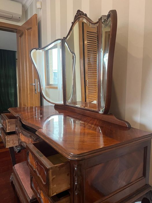 Pechiché / cómoda antiga