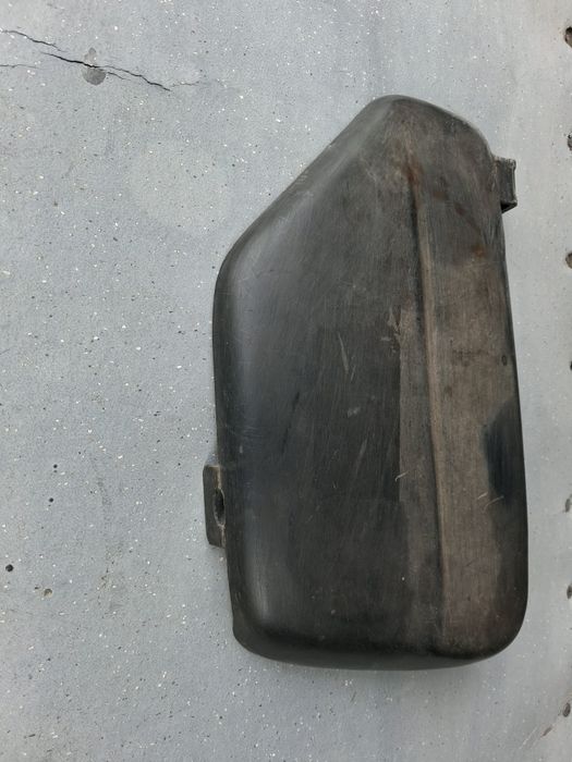 Boczek prawy WSK 125