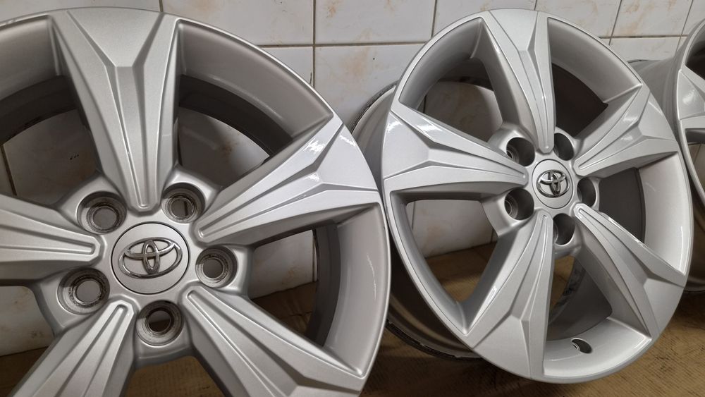 Alufelgi 17" Toyota C-HR 5x114,3 ET45 17x6,5J oryginalne