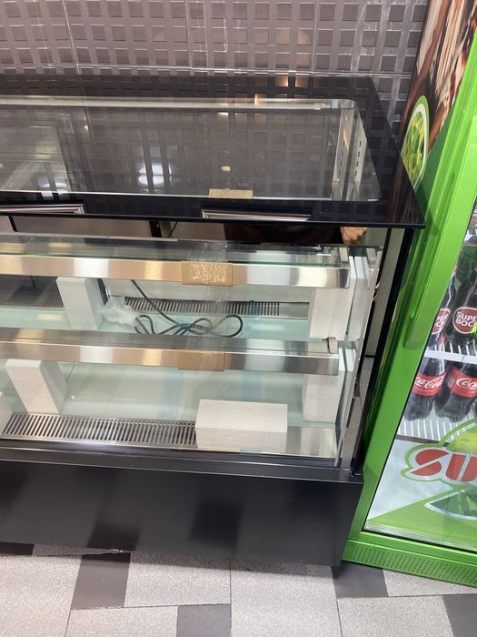 Montra Refrigerada / Vitrine Expositora Nova (1,55m x 60cm) - Pastelaria / Charcutaria