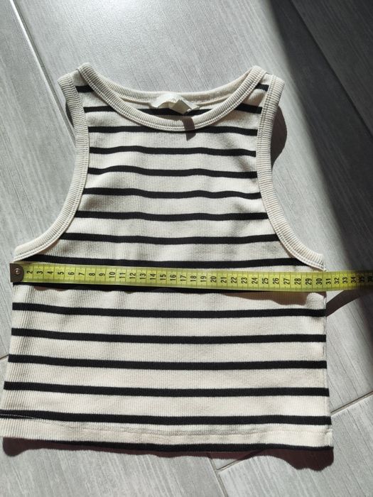 H&M S crop top w paski kremowy basic prążkowany