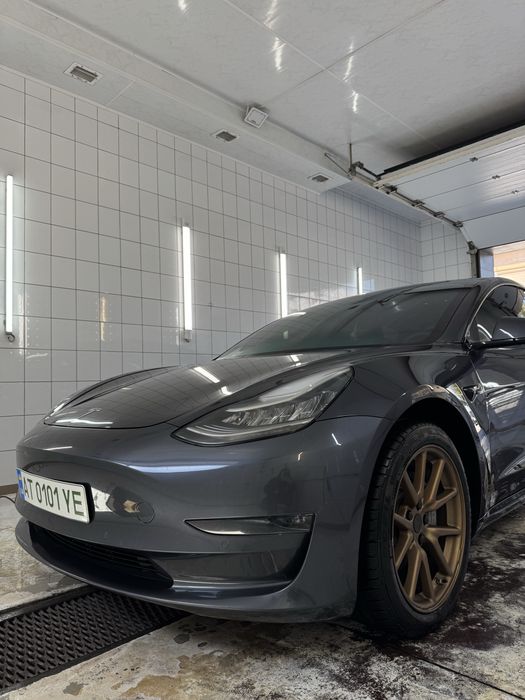 Tesla model 3 Performance
