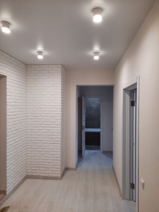 Продам 2 кв по Сертификату,VIP класса АО сталинка пр-ктСвободы 55000$