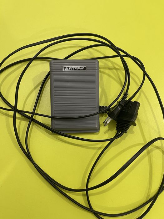 Швейна машинка Brother RS-30