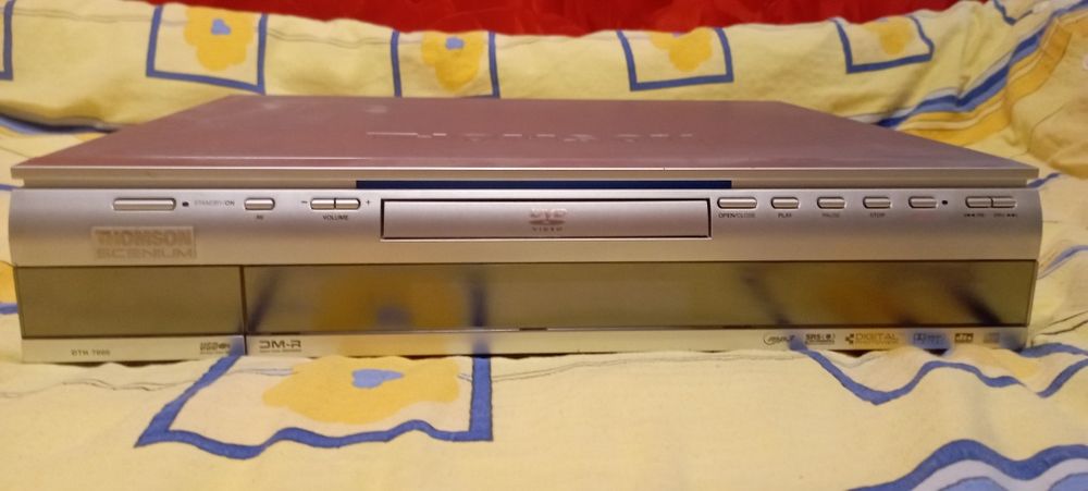 Thomson DTH 7000E, odtwarzacz DVD z nagrywarką HDD (twardy dysk).