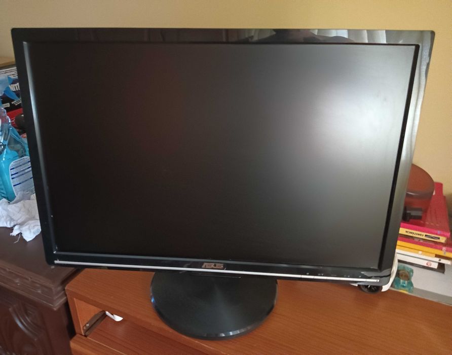 ASUS Lcd monitor modelo VW223D
