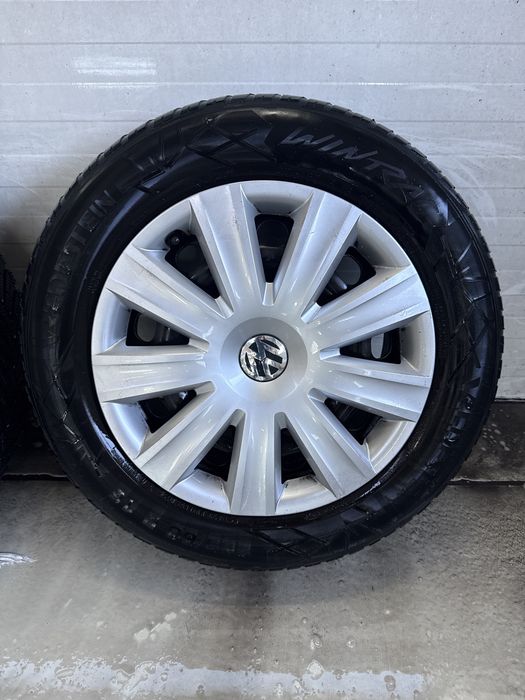 Felgi stalowe 5x112 Vw Sharan z kołpakami i oponami  205/60-16