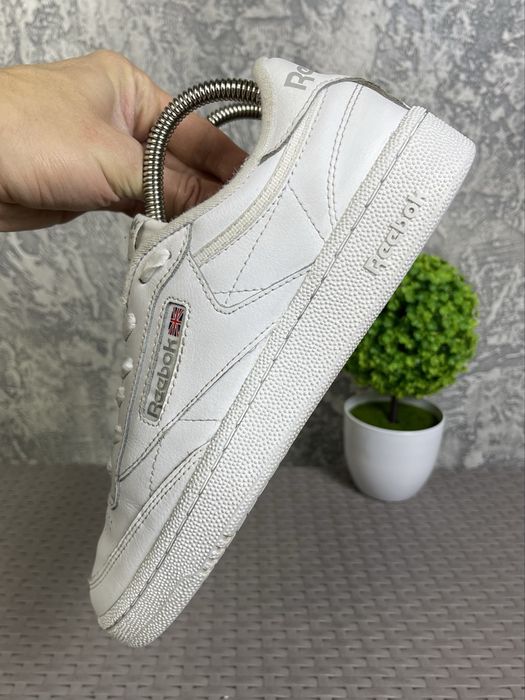 Reebok Classic кроссовки 39 размер кожаные спортивные белые