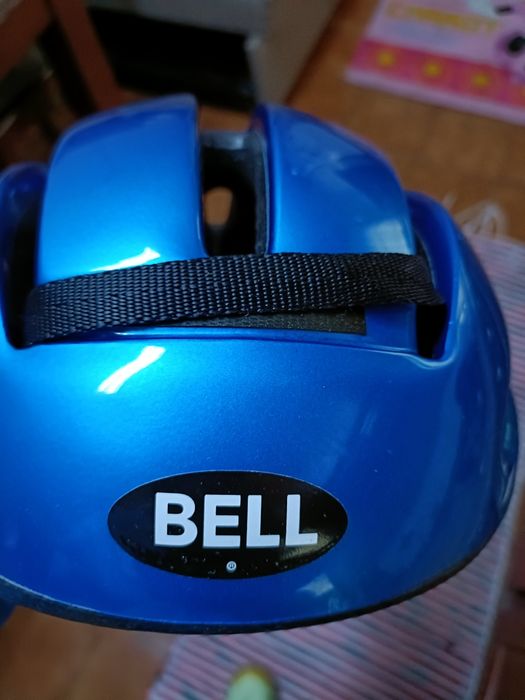 Capacete de ciclismo BELL em muito bom estado