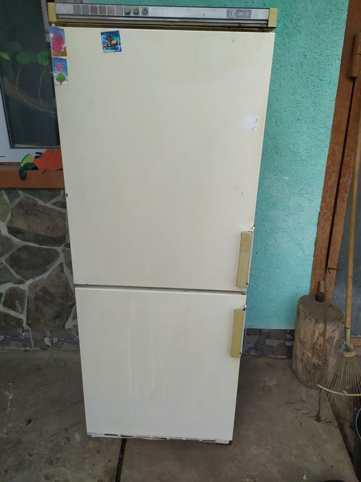 Морозильна камера морозилка  морозіловка