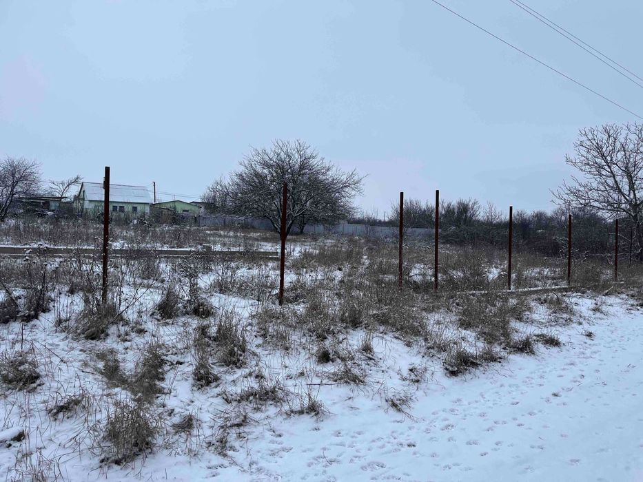 Продам земельну ділянку під забудову на селищі Новому