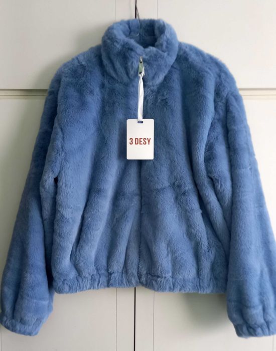 3 DESY Niebieska kurtka z miękkiego futerka rozmiar L