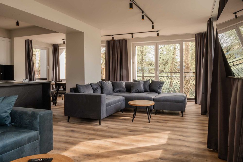 Mieszkanie wysoki parter z miejscem postojowym