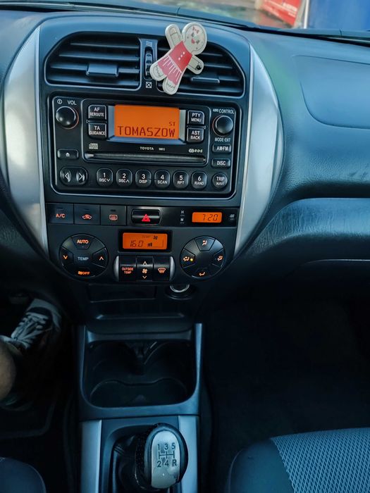 TOYOTA RAV4 2005r. 4x4 diesel