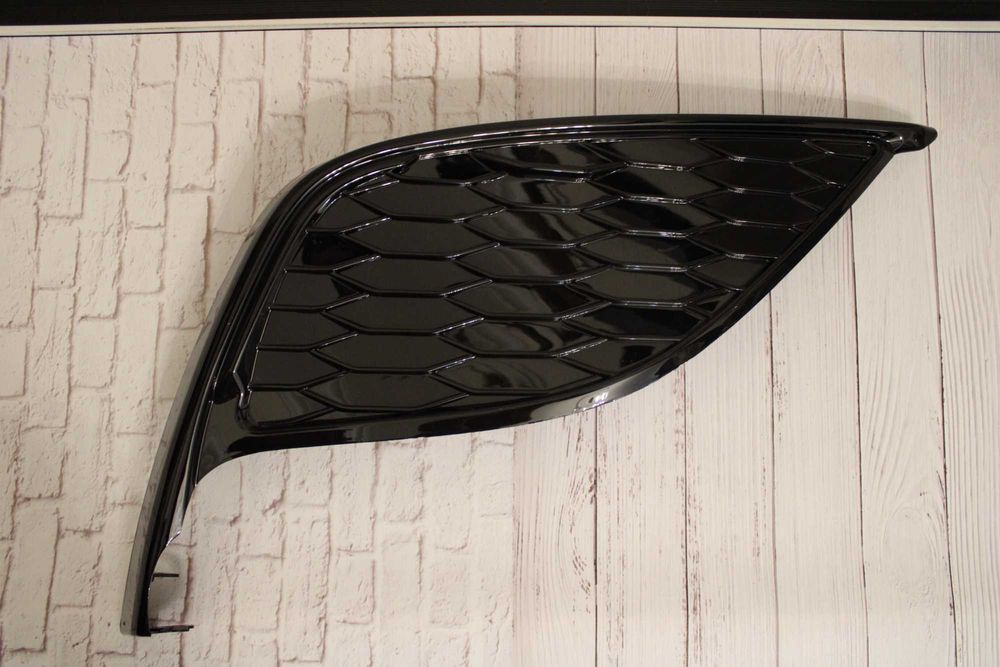 Заглушка противотуманной фары правая se/xse usa toyota camry 2021-