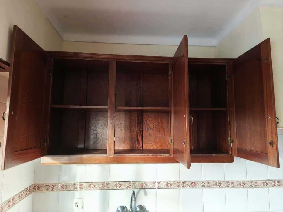 Móveis de Cozinha em Madeira - Conjunto Completo - Azambuja