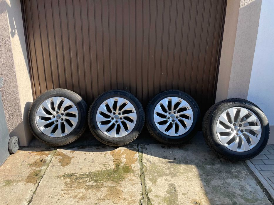 Felgi 18 cali Audi Oryginalne komplet   225/55/18 Michelin  Nowe Opony