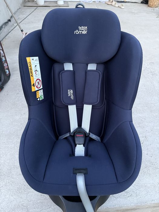 Fotelik Britax Römer Dualfix M Plus 360’
