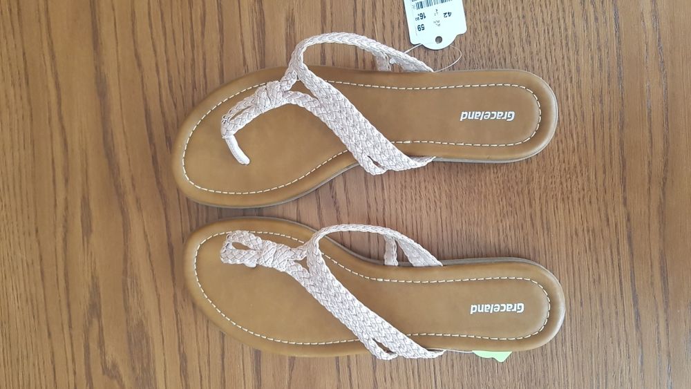Klapki nowe 42 Deichmann