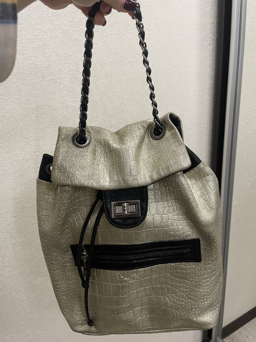 Шкіряний рюкзак