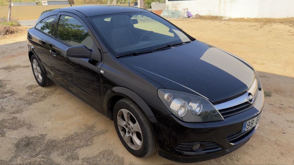 Se vende  Opel Astra GTC