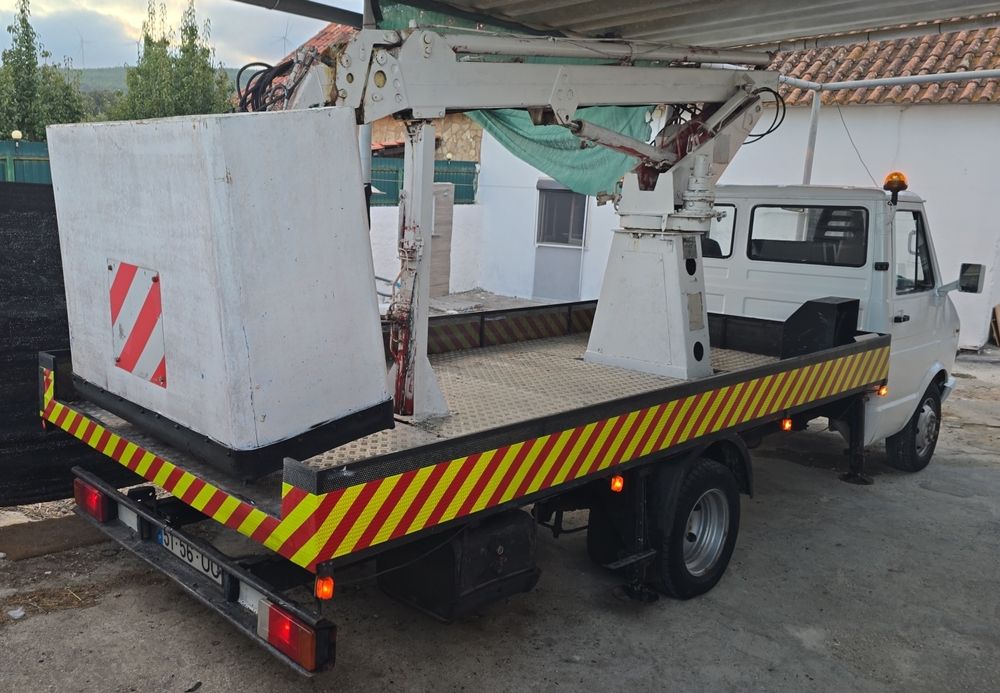 Vendo Barquinha Plataforma Cesto Elevatório