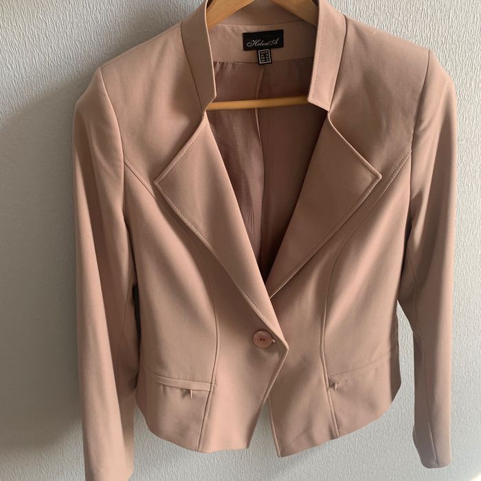 Продам піджак бежевий