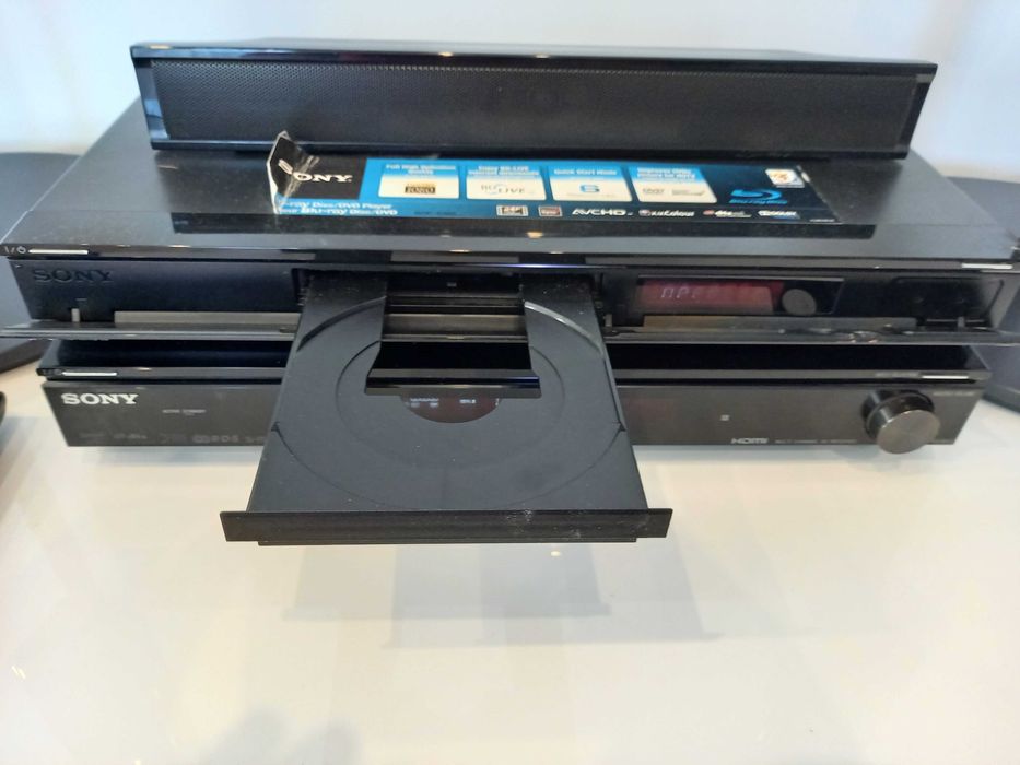 Zestaw kina domowego SONY STR-KS360S + Blu-ray disc