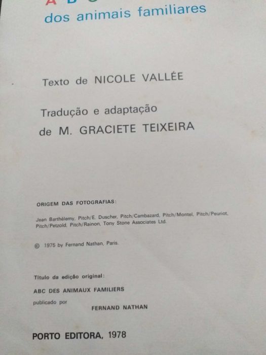 4 livros antigos  em bom estado