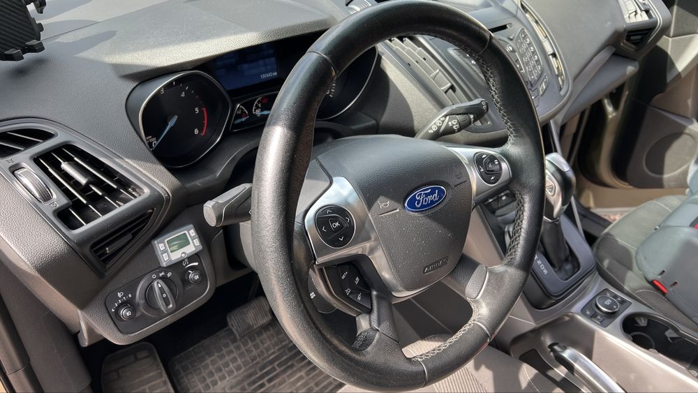 Ford Kuga. Форд Куга дизель 2.0 4*4 офіційний