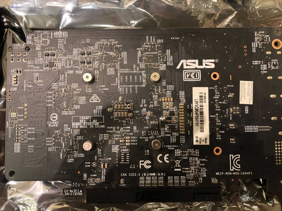 Відеокарта Asus AMD Radeon RX 550 2GB GDDR5 Phoenix — Ідеальний стан