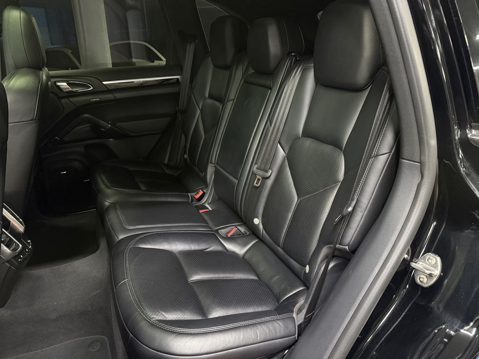 Porsche Cayenne S hybrid