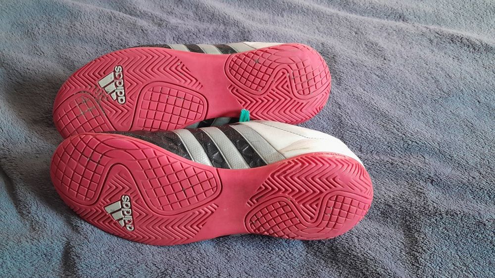 Halówki Adidas rozm. 36 2/3