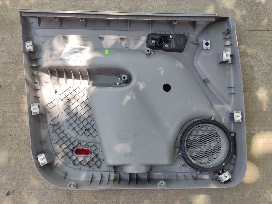 Дверна карта права VW Caddy 3 (2K1867006F3U6)