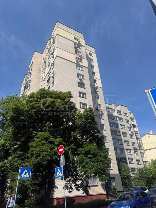 Apartment in Kyiv, Chorna hora, Zvirynets - View 5