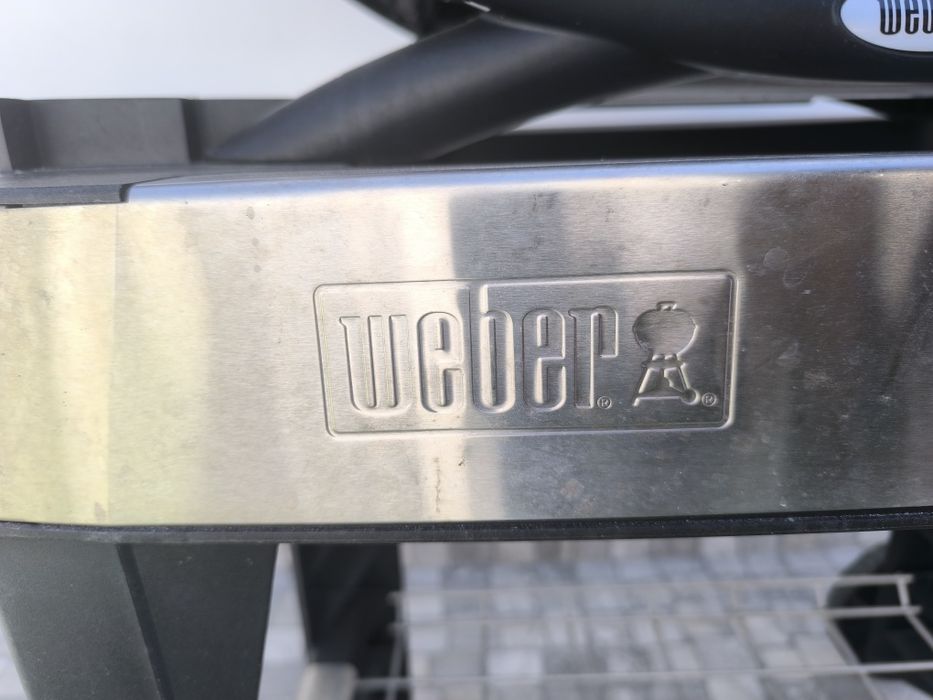 Vendo grelhador eléctrico Weber Q2400