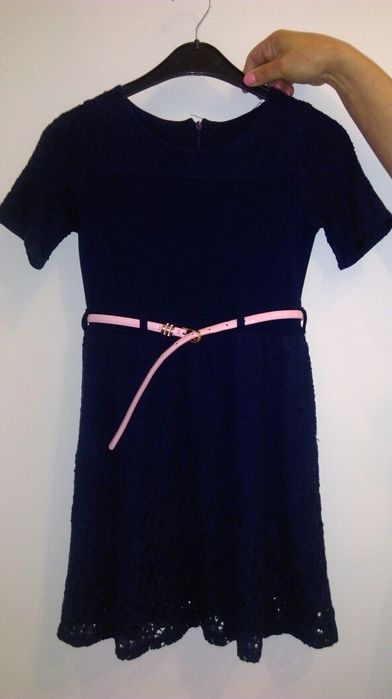 Sukienka dziecieca z podpinka r.140