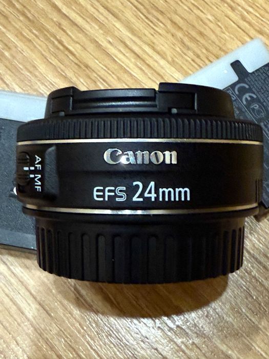 EOS 850D + EF-S 18-55mm f/4-5.6 IS STM64564056338561124