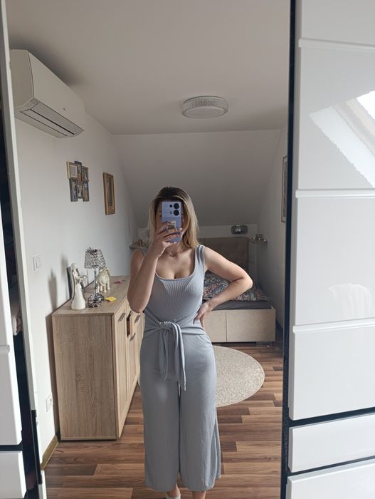 Kombinezon poszerzany wiązany sexy dekolt s elegancki kontaktowy