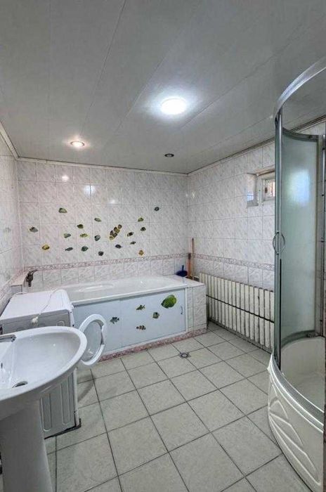 Продам целый дом на Залютино