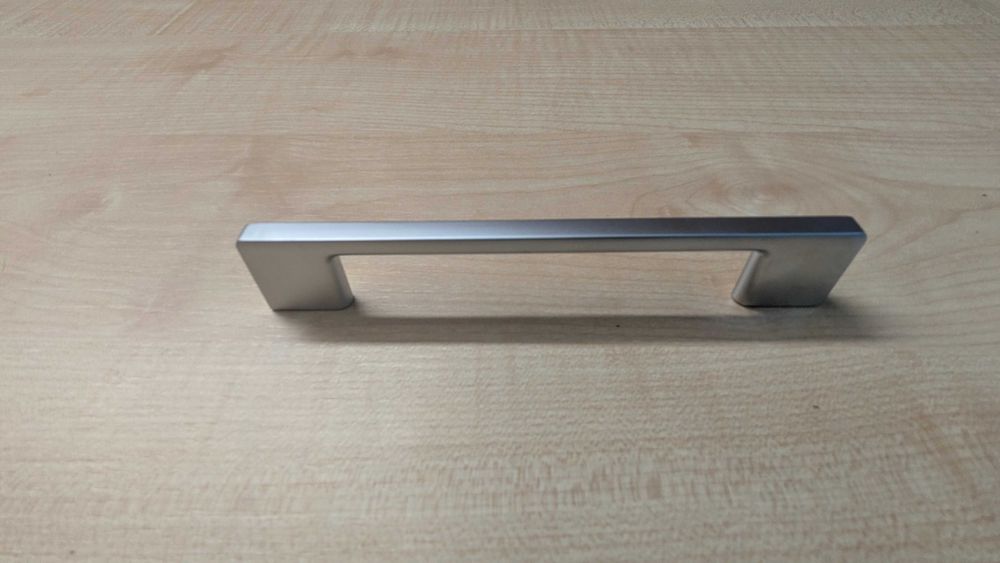 uchwyt metalowy rozstaw 128mm