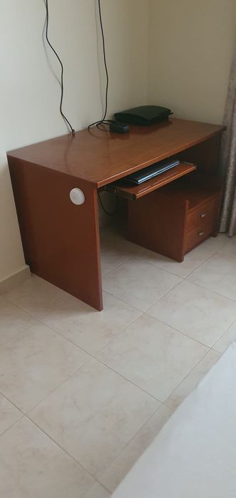 Mobília quarto/escritório — conjunto completo a bom preço