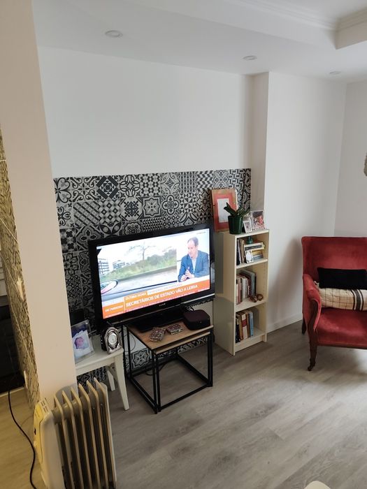 Quarto individual soalheiro Almada Velha