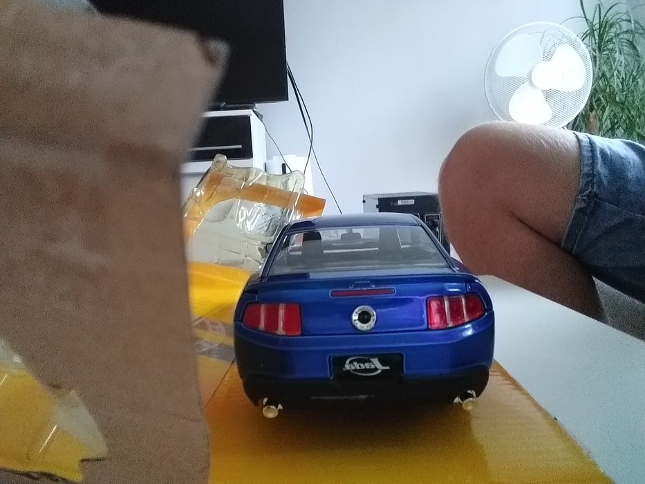 1:24 Ford Mustang GT 2010 Jada Toys