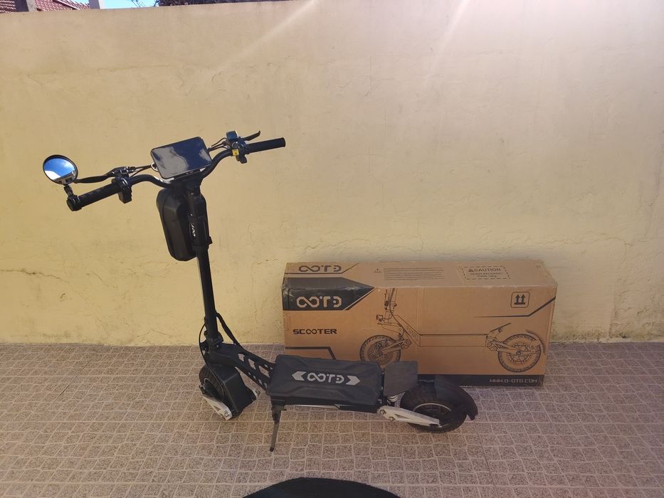 Trotinete Elétrica OOTD T10 - Quase Nova  +Caixa + Bolsa e Retrovisor