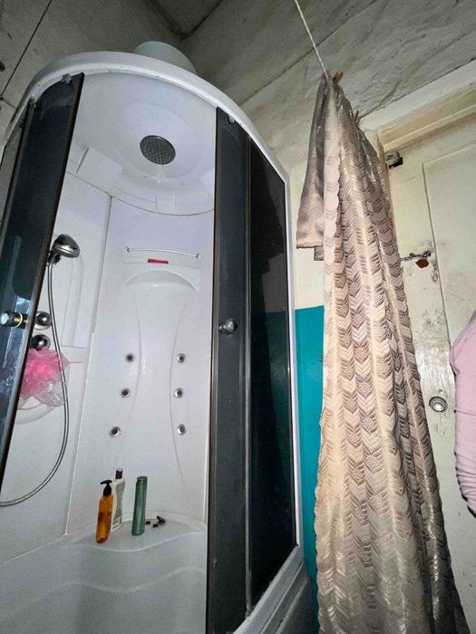 продам коммунальную квартиру, центр, 2 комнаты