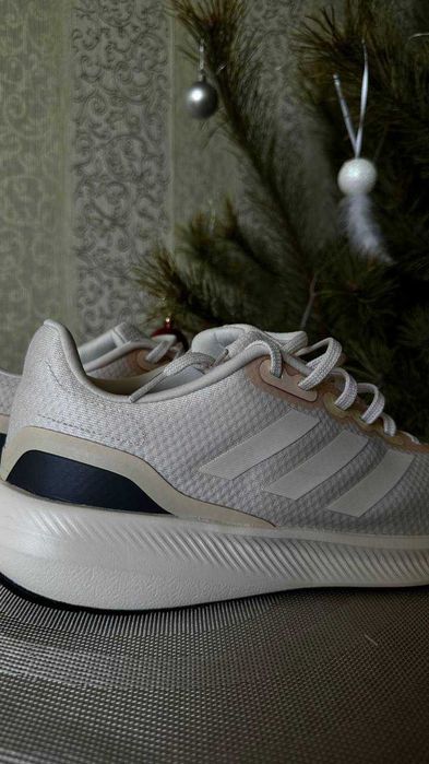 Оригинальные кроссовки Adidas
